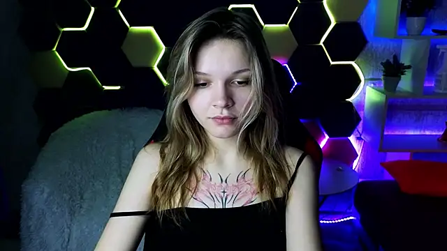 Snapshot of LitaBrom chatting on 02/02/25, 11:08 LitaBrom online show from 02/02/25, 11:08