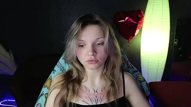 LitaBrom online show from 03/18/25, 04:15