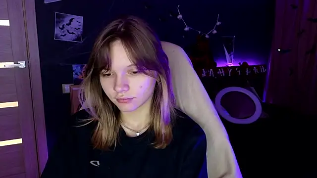 LitaBrom online show from 10/24/25, 03:03