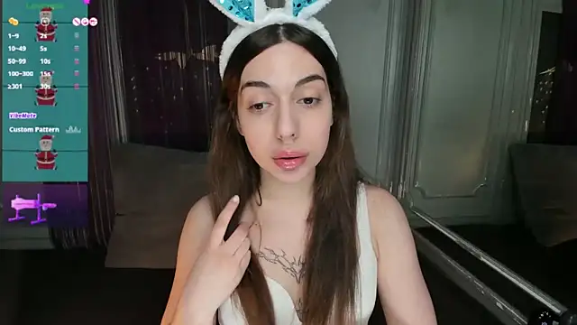 Snapshot of eva_lim chatting on 12/24/24, 10:44 eva lim online show from 12/24/24, 10:44