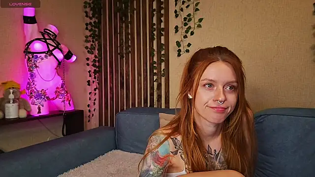 Snapshot of _SweetFox_ chatting on 09/12/25, 12:55 SweetFox online show from 09/12/25, 12:55