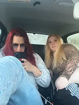 LenaundLeon online show from 04/19/26, 06:10