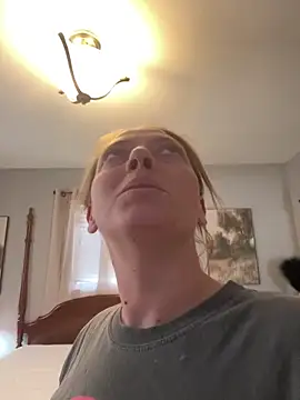 lezbean24 online show from 01/31/26, 08:07