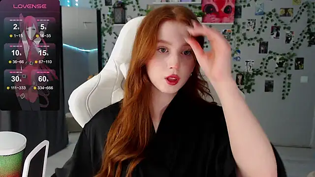 Snapshot of Meow_babe chatting on 12/04/24, 10:46 Meow babe online show from 12/04/24, 10:46