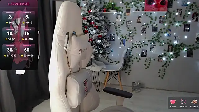 Snapshot of Meow_babe chatting on 12/23/24, 02:39 Meow babe online show from 12/23/24, 02:39