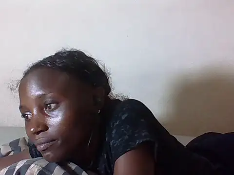 SexyNeedle22 online show from 01/12/26, 08:03