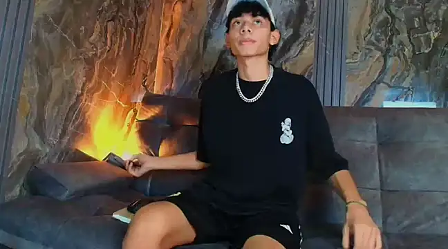 Snapshot of Daviid_laidd chatting on 01/19/25, 05:15 Daviid laidd online show from 01/19/25, 05:15