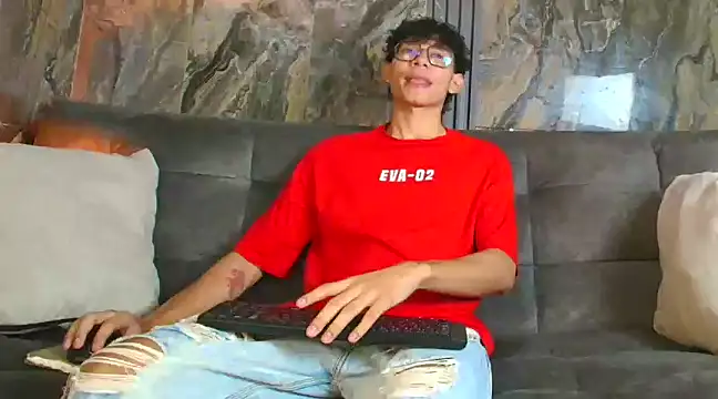 Snapshot of Daviid_laidd chatting on 03/08/25, 01:39 Daviid laidd online show from 03/08/25, 01:39