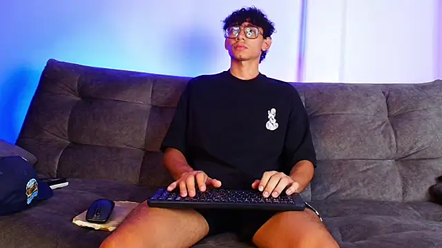 Snapshot of Daviid_laidd chatting on 03/16/25, 05:58 Daviid laidd online show from 03/16/25, 05:58