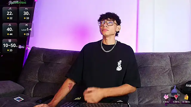 Snapshot of Daviid_laidd chatting on 03/19/25, 09:48 Daviid laidd online show from 03/19/25, 09:48