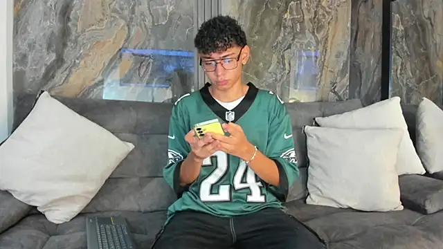 Snapshot of Daviid_laidd chatting on 10/06/25, 07:22 Daviid laidd online show from 10/06/25, 07:22