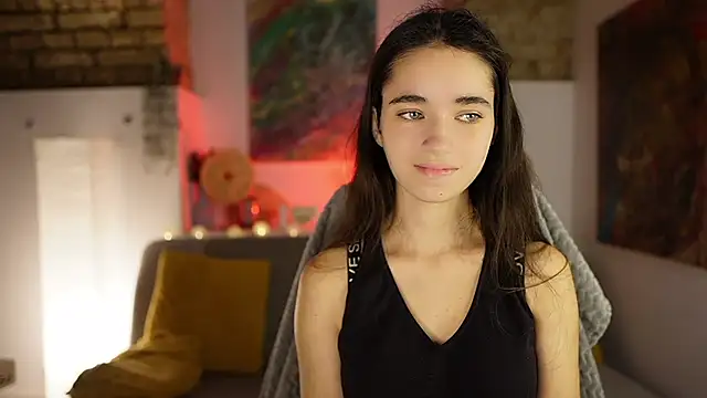 Gia Paige18 online show from 12/10/24, 12:16