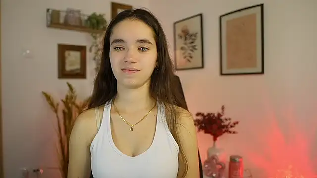 Gia Paige18 online show from 10/05/25, 08:12