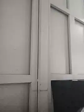 ELLA KELLY online show from 02/04/25, 11:49