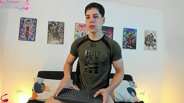 jonathanjoestar  online show from 02/01/26, 09:46