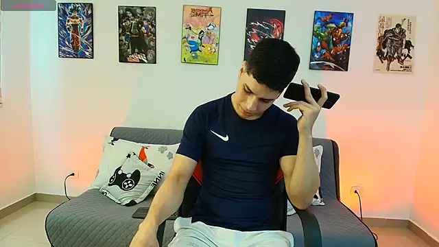 jonathanjoestar  online show from 04/14/26, 08:48