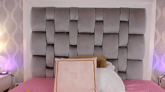 Snapshot of Sara__Williams chatting on 02/21/25, 03:34 Sara Williams online show from 02/21/25, 03:34