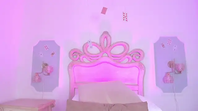 Sara  Williams online show from 01/11/26, 03:55