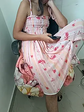 Snapshot of Angel_Anamika chatting on 10/09/25, 07:06 Angel Anamika online show from 10/09/25, 07:06