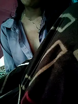 Snapshot of Angel_Anamika chatting on 11/21/25, 01:04 Angel Anamika online show from 11/21/25, 01:04