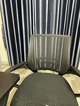 Louis Baby online show from 12/19/24, 03:19