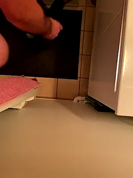 dimitriei online show from 10/17/25, 08:33