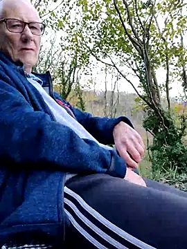 cutaboverest online show from 11/03/25, 03:35