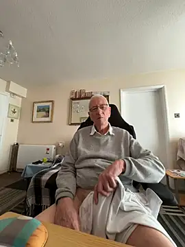 cutaboverest online show from 02/08/26, 03:59