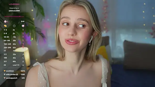 Fluffy-Angel online show from 01/26/25, 10:55