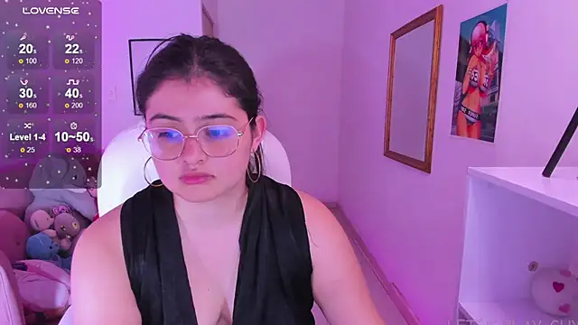 Stephania 18 online show from 01/22/25, 07:34