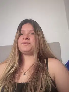 ASLY MULLERHOT online show from 12/20/24, 05:29