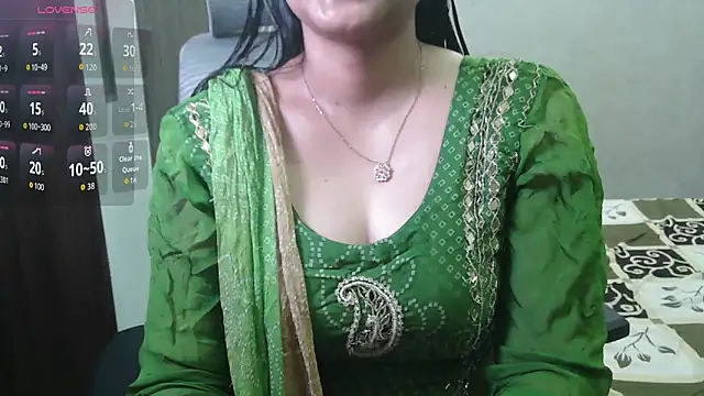 Snapshot of Jass-Karan chatting on 05/11/26, 04:37 Jass-Karan online show from 05/11/26, 04:37