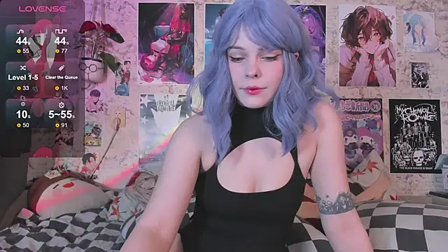 Snapshot of Freezy_Gerda chatting on 12/15/25, 06:01 Freezy Gerda online show from 12/15/25, 06:01