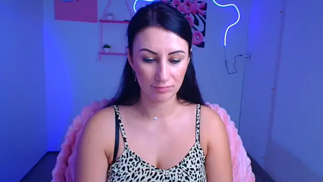 Snapshot of Loren_Moa chatting on 11/01/25, 01:02 Loren Moa online show from 11/01/25, 01:02