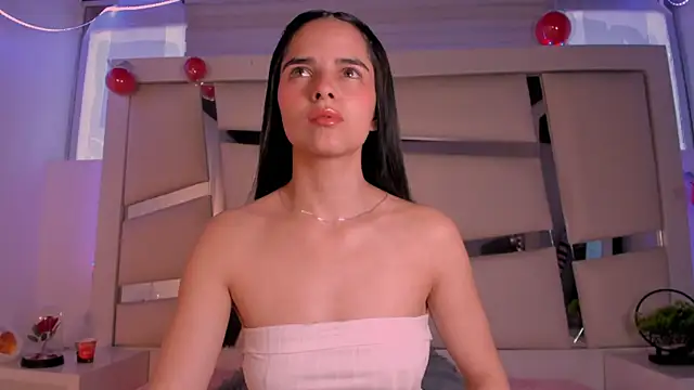 chrystal js online show from 01/13/26, 01:38