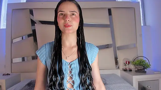 chrystal js online show from 02/03/26, 01:27