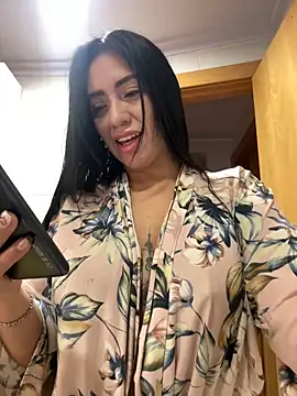 tamara jay online show from 10/17/25, 09:45