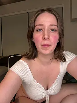 Snapshot of nerdynina chatting on 03/05/25, 12:05 nerdynina online show from 03/05/25, 12:05