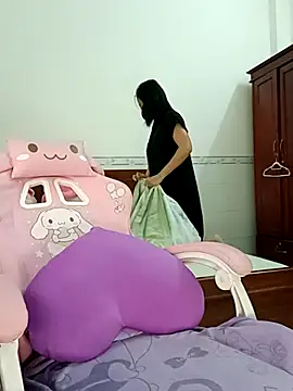    Erin    online show from 03/20/26, 01:54