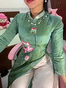    Erin    online show from 07/22/26, 03:09
