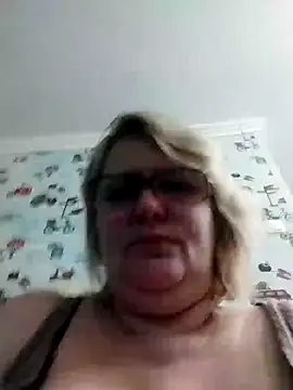 Forest-Lady online show from 01/12/25, 05:22