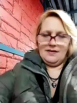 Forest-Lady online show from 02/22/25, 06:19