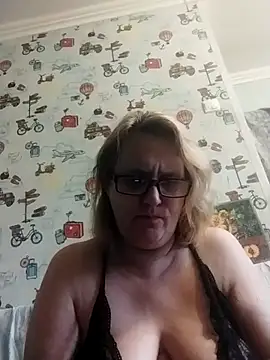 Forest-Lady online show from 10/29/25, 07:21