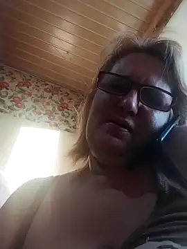 Snapshot of Forest-Lady chatting on 12/14/25, 09:36 Forest-Lady online show from 12/14/25, 09:36