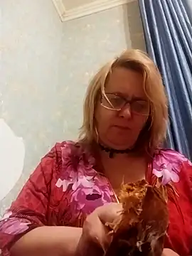 Snapshot of Forest-Lady chatting on 12/18/25, 01:39 Forest-Lady online show from 12/18/25, 01:39