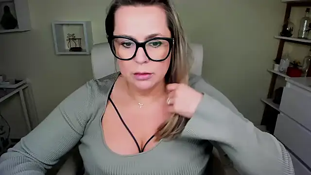 teaseDiana online show from 01/17/25, 10:11