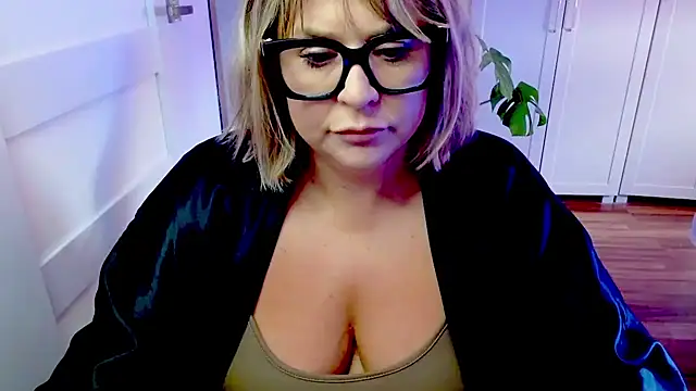 teaseDiana online show from 05/06/26, 05:46
