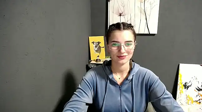 lady olivia  online show from 12/11/24, 04:42