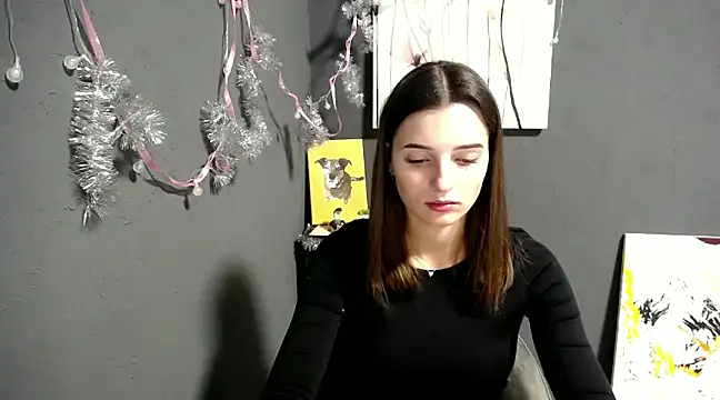 lady olivia  online show from 12/13/24, 01:44