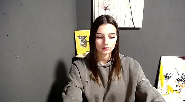 lady olivia  online show from 03/04/25, 02:32